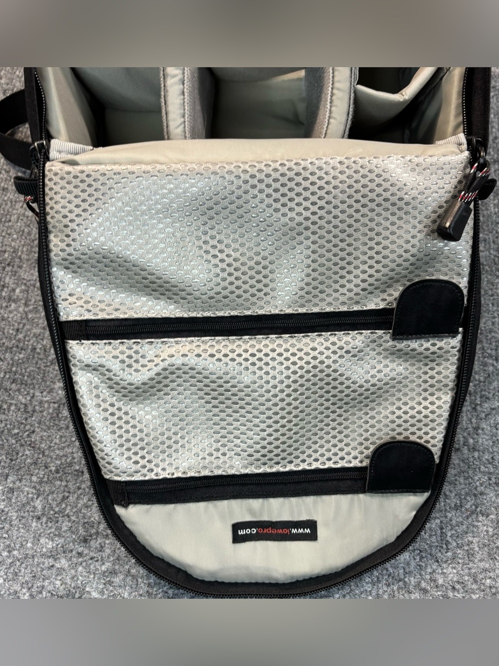 Lowepro Micro Trekker 100 Camera Backpack Black Padded DSLR Lens Bag Backpack - Picture 10 of 14